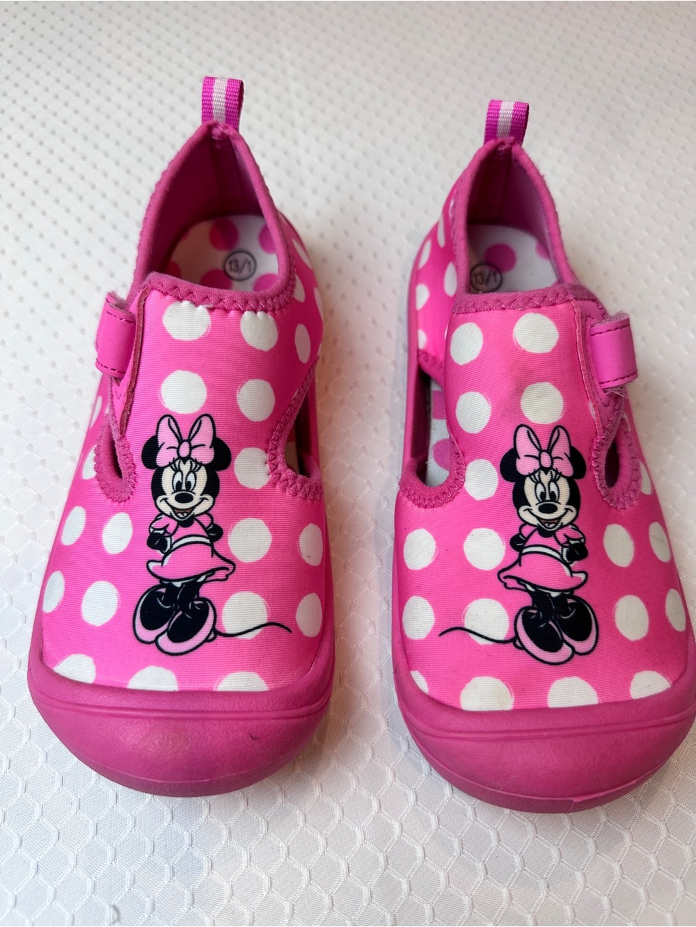 Disney Minnie Mouse Youth Girl's Pull On Hook & Loop Waterproof Shoe 13/1